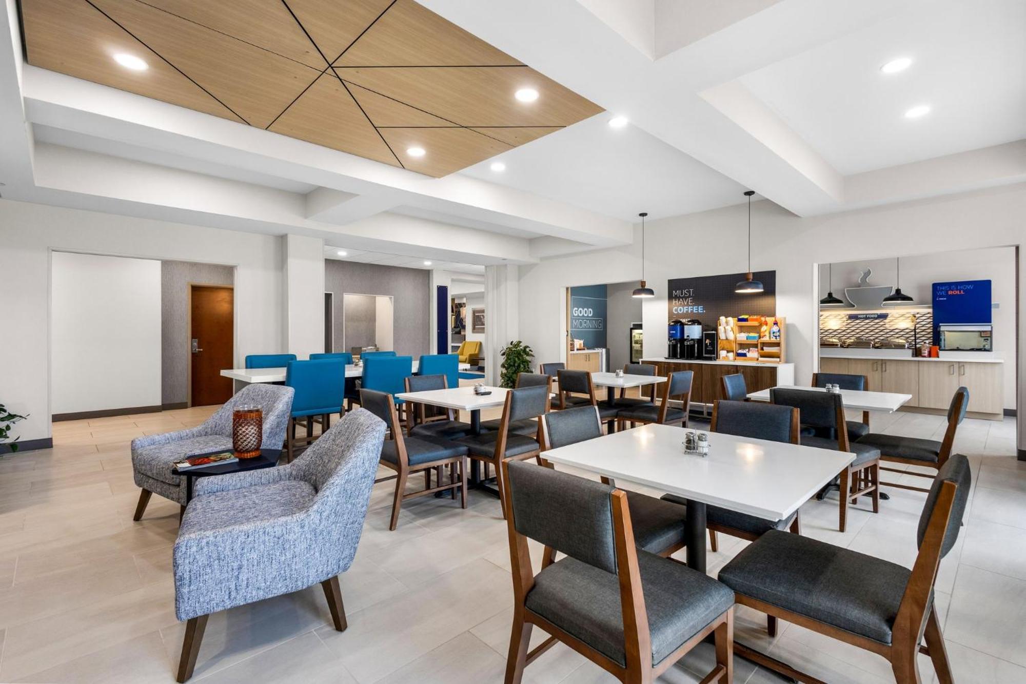 Holiday Inn Express Hotel & Suites Van Wert By Ihg Exteriör bild